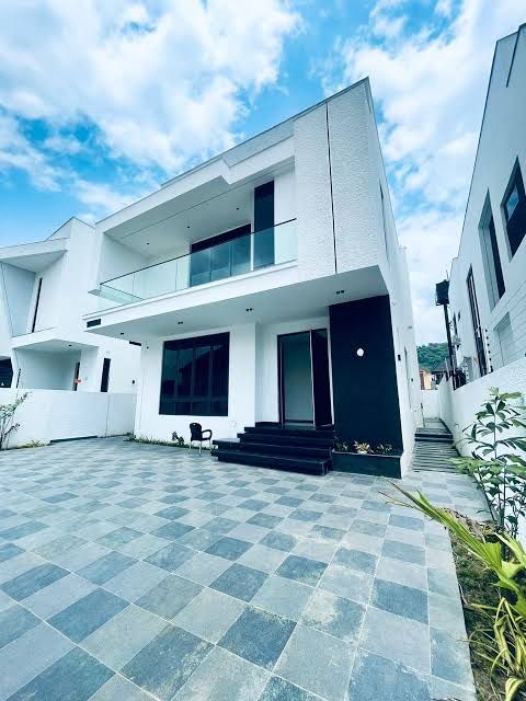 Greenpark Apartments 3