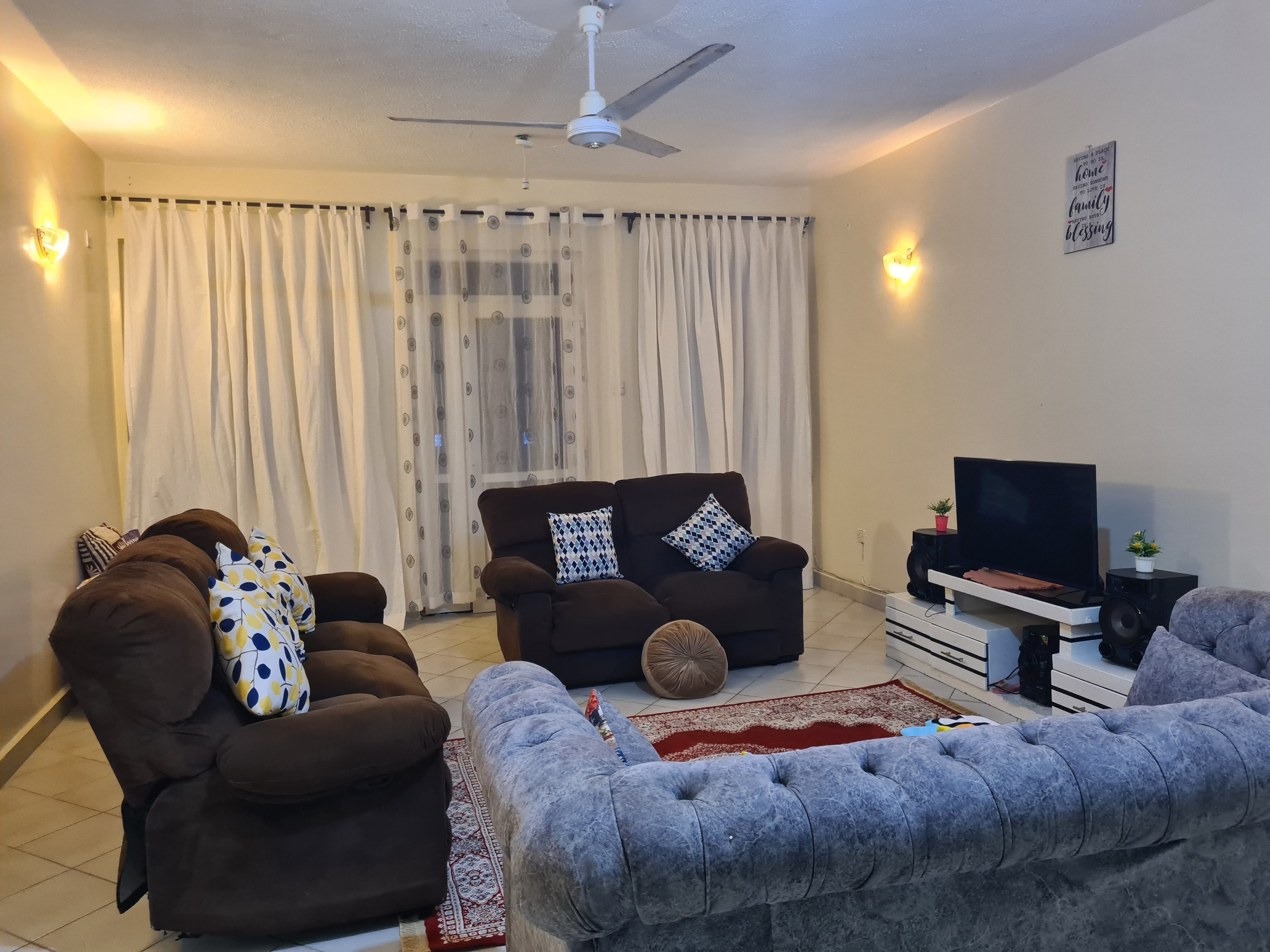 2/3 bedroom sweet home