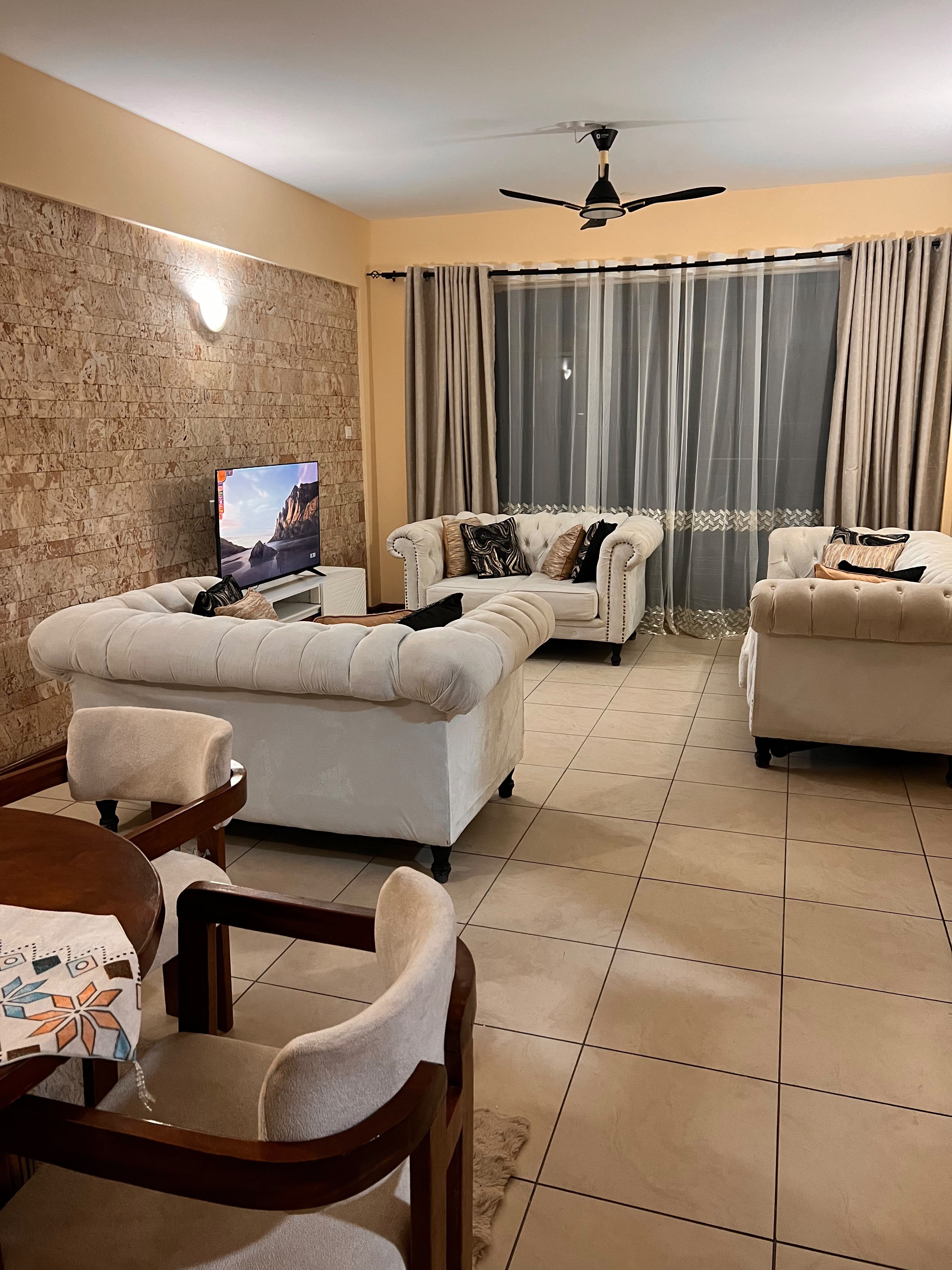 Bahari Peak Suites