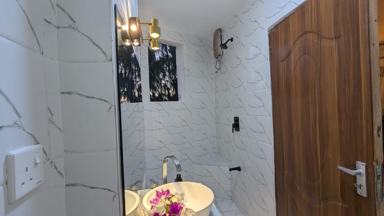 Beach Penthouse - Malindi 5